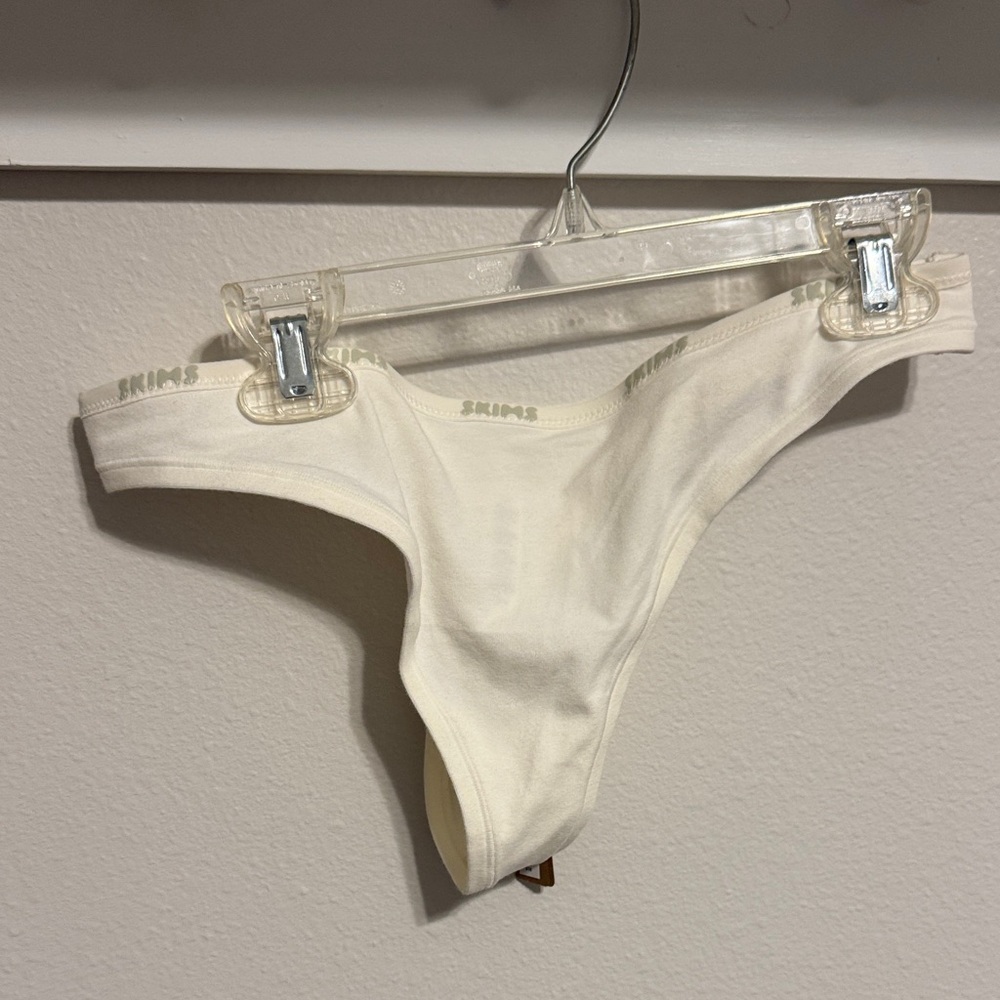 SKIMS Thong Panty